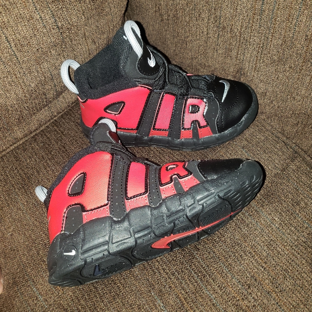 Toddler shoes Nike size 9